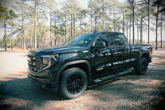 new 2023 GMC Sierra 1500 car, priced at $57,099