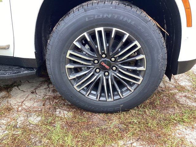 new 2025 GMC Yukon XL car, priced at $73,610