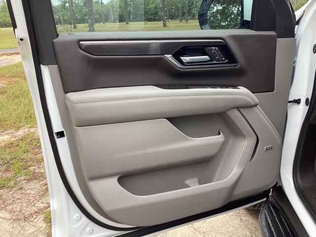 new 2025 GMC Yukon XL car, priced at $73,610