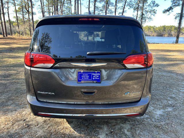 used 2018 Chrysler Pacifica Hybrid car, priced at $18,411