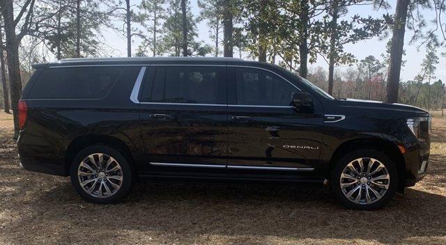 used 2021 GMC Yukon XL car, priced at $49,126
