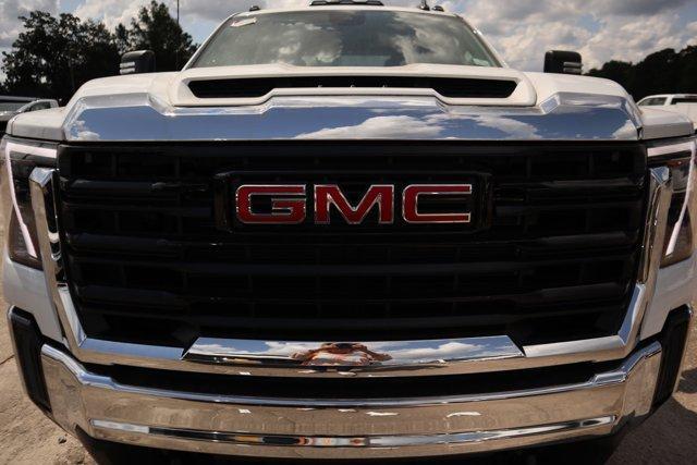 new 2024 GMC Sierra 2500 car, priced at $51,085