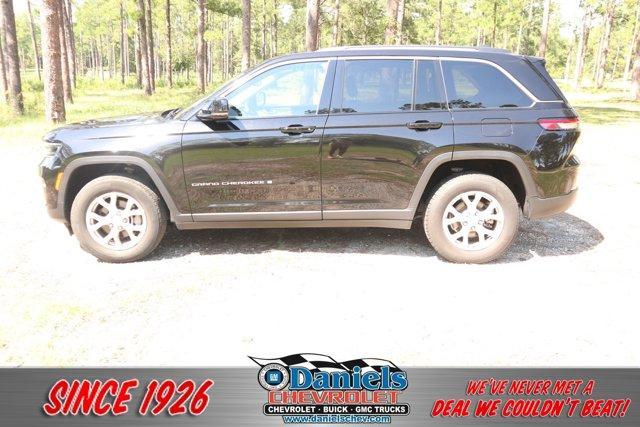 used 2022 Jeep Grand Cherokee car, priced at $30,270