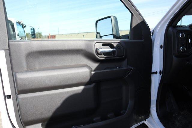 new 2024 GMC Sierra 3500 car, priced at $59,561