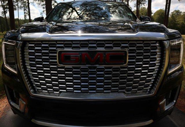 new 2021 GMC Yukon car, priced at $80,065