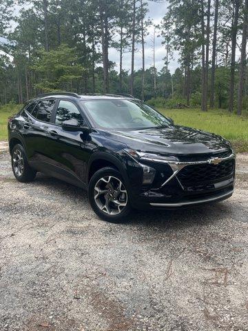 used 2024 Chevrolet Trax car, priced at $24,016