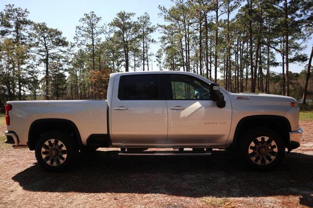 used 2022 Chevrolet Silverado 2500 car, priced at $38,758