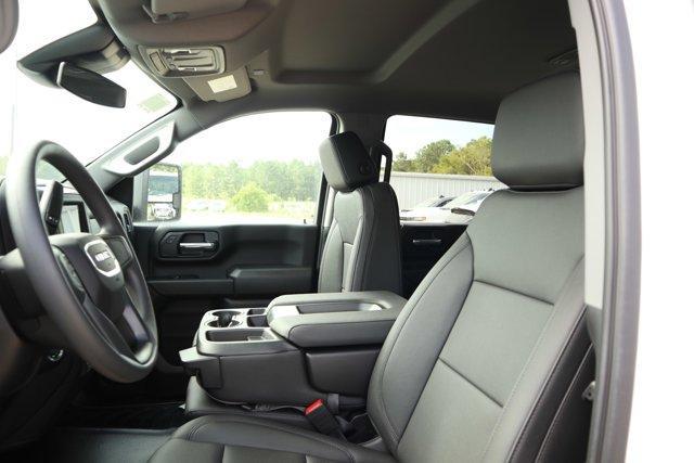 new 2024 GMC Sierra 2500 car, priced at $50,928