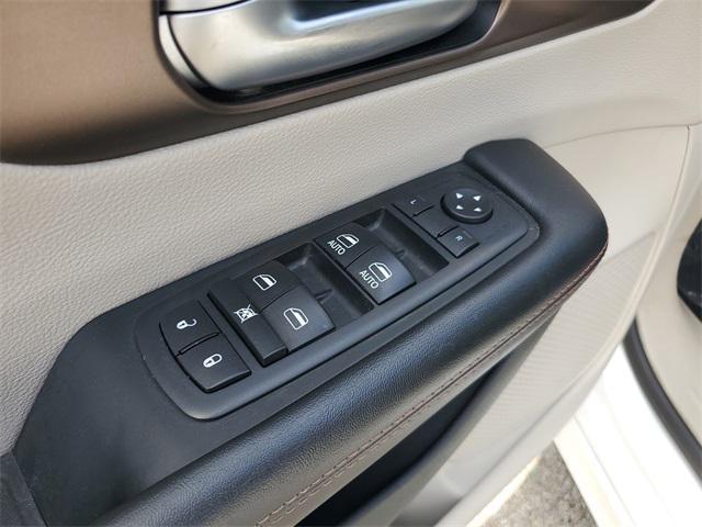 used 2017 Chrysler Pacifica car, priced at $10,870