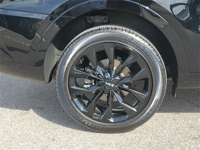 used 2022 Kia Sorento car, priced at $28,116