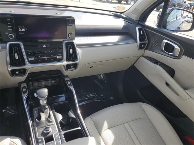 used 2022 Kia Sorento car, priced at $28,116