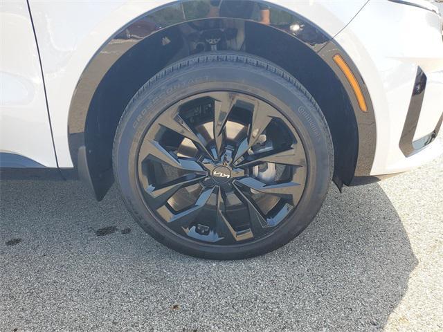 used 2023 Kia Sorento car, priced at $33,333
