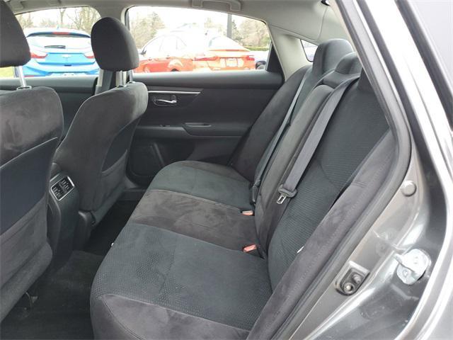 used 2014 Nissan Altima car