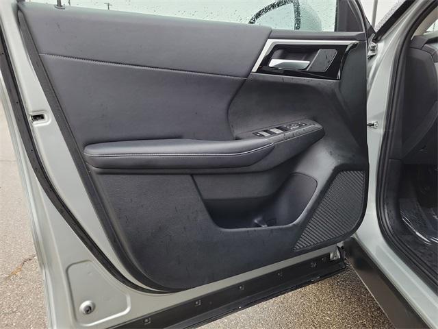 used 2024 Mitsubishi Outlander car, priced at $24,916