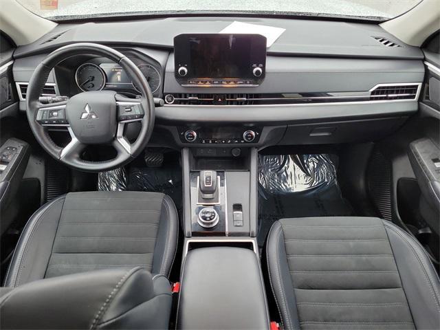 used 2024 Mitsubishi Outlander car, priced at $24,916