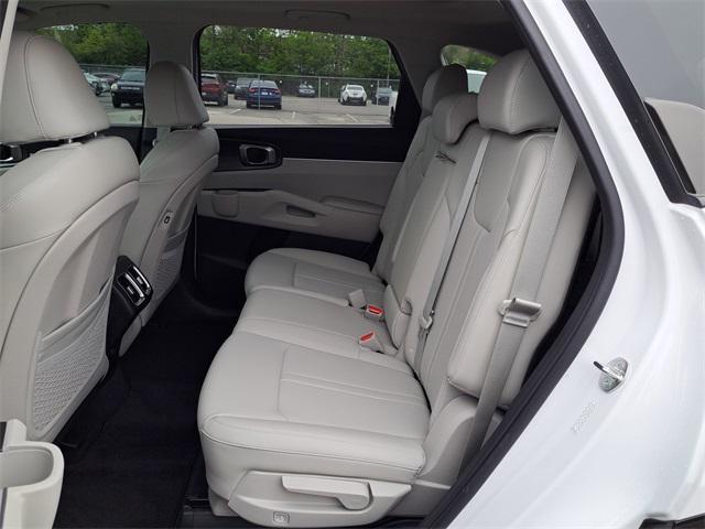 used 2023 Kia Sorento car, priced at $32,969