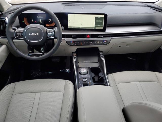 used 2025 Kia Sorento Hybrid car, priced at $40,370