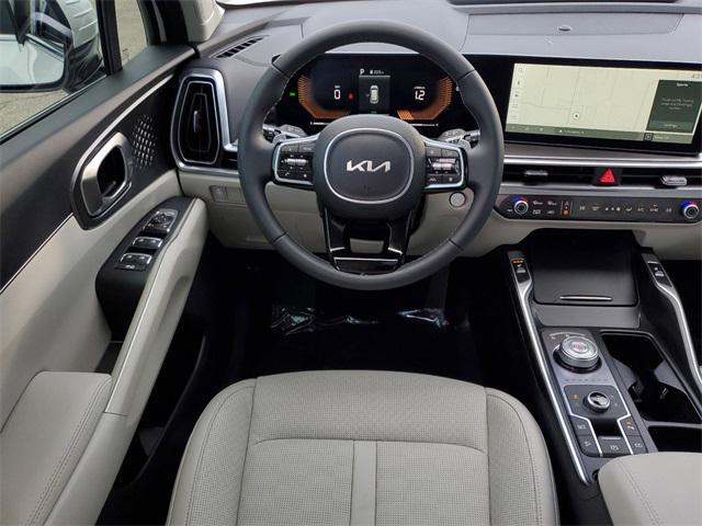 used 2025 Kia Sorento Hybrid car, priced at $40,370