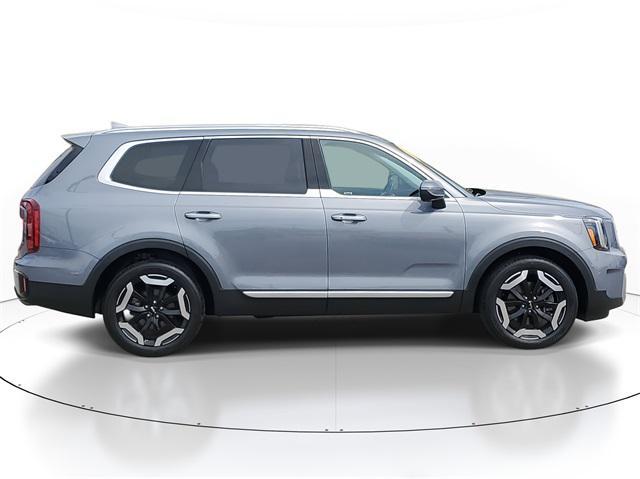 used 2023 Kia Telluride car, priced at $37,969