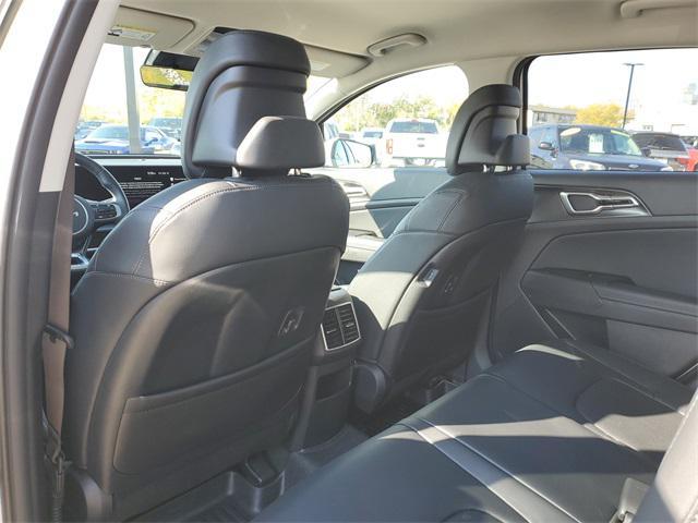 used 2023 Kia Sportage Hybrid car, priced at $27,777
