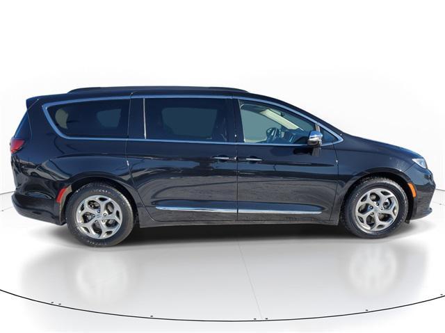 used 2023 Chrysler Pacifica car, priced at $31,365