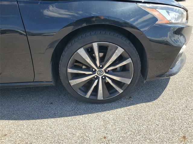 used 2020 Nissan Altima car, priced at $15,555