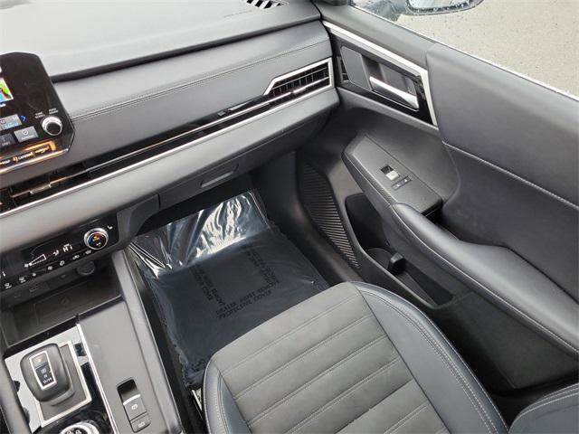 used 2024 Mitsubishi Outlander car, priced at $24,940