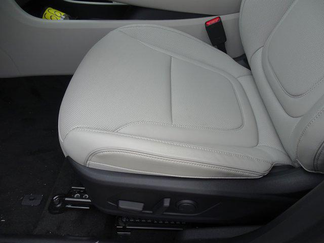 new 2025 Hyundai TUCSON Hybrid car, priced at $43,580