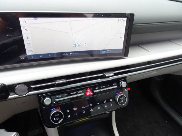new 2025 Hyundai TUCSON Hybrid car, priced at $43,580