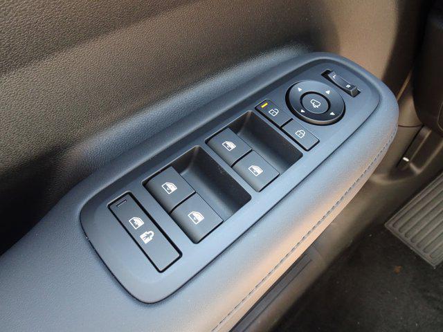 new 2025 Hyundai SANTA FE HEV car, priced at $51,772