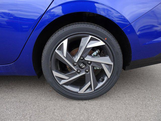 new 2025 Hyundai Elantra car, priced at $29,080