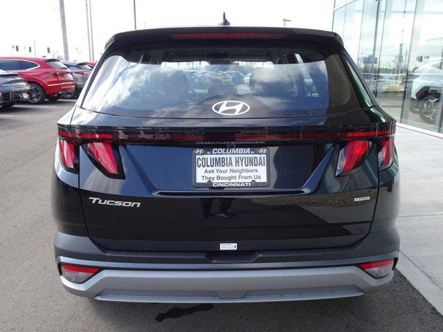 new 2025 Hyundai Tucson car, priced at $32,000