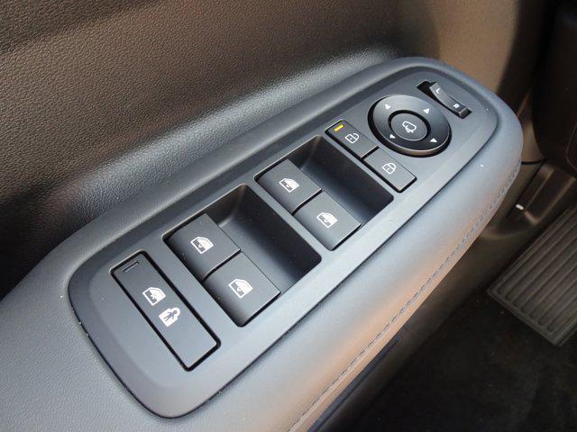 new 2025 Hyundai SANTA FE HEV car, priced at $51,367