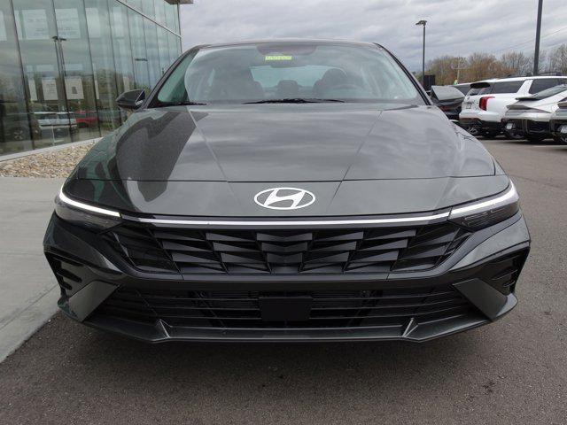 new 2025 Hyundai Elantra car, priced at $31,565