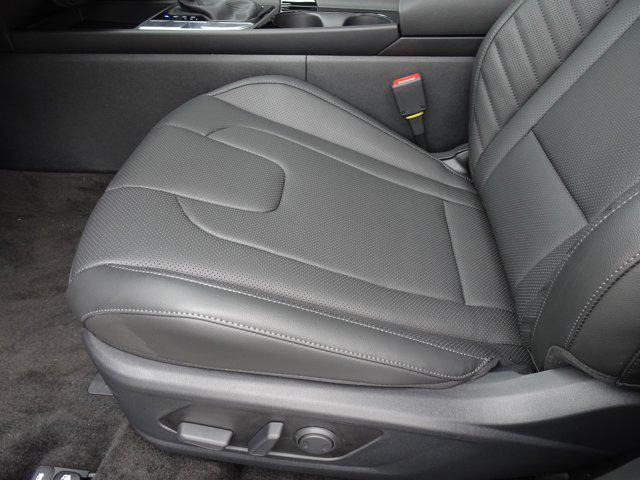 new 2025 Hyundai Elantra car, priced at $31,565