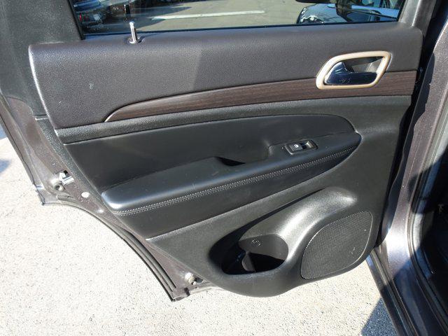 used 2014 Jeep Grand Cherokee car, priced at $15,528