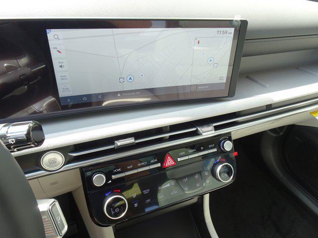 new 2025 Hyundai TUCSON Hybrid car, priced at $43,985