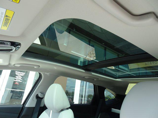 new 2025 Hyundai TUCSON Hybrid car, priced at $43,985
