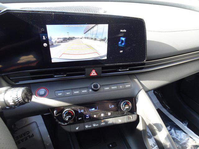 new 2025 Hyundai Elantra car, priced at $29,915