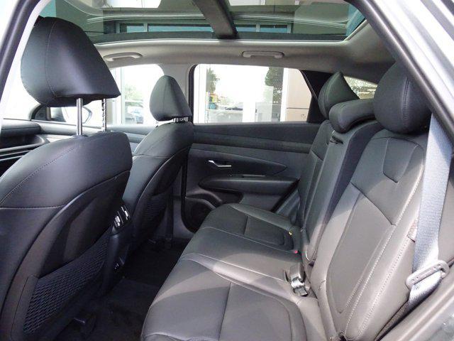 new 2025 Hyundai TUCSON Hybrid car, priced at $38,755
