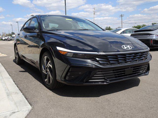 new 2025 Hyundai Elantra car, priced at $31,560
