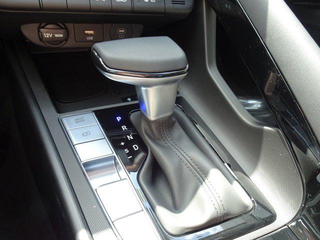 new 2025 Hyundai Elantra car, priced at $31,560