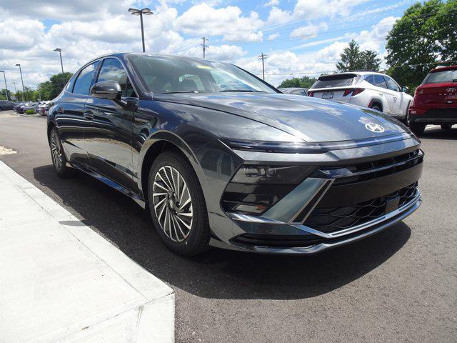 new 2024 Hyundai Sonata Hybrid car, priced at $29,640