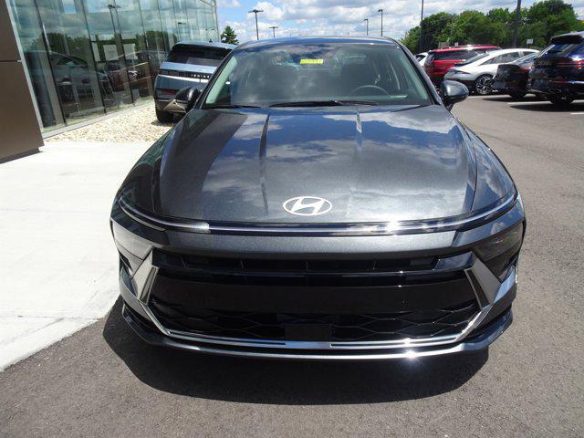 new 2024 Hyundai Sonata Hybrid car, priced at $29,640