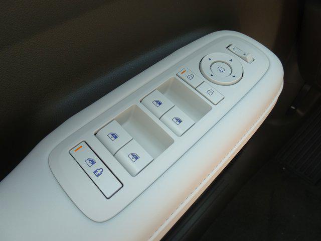 new 2025 Hyundai SANTA FE HEV car, priced at $51,905