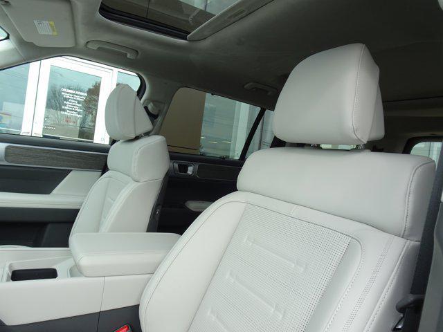 new 2026 Hyundai SANTA FE HEV car, priced at $51,500