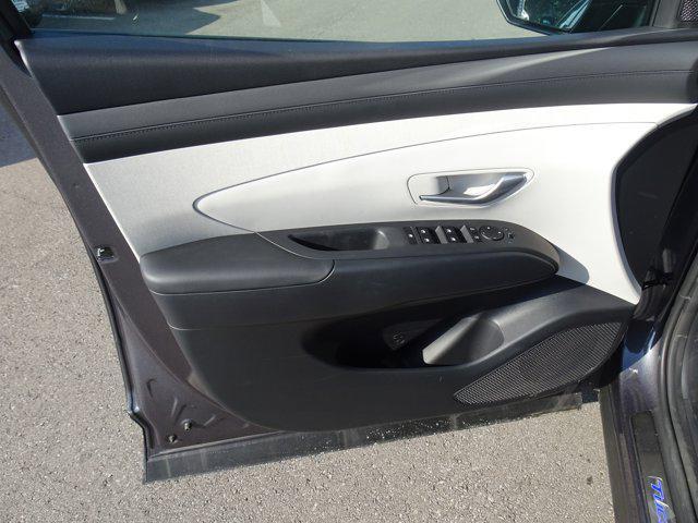 new 2025 Hyundai TUCSON Hybrid car, priced at $38,540