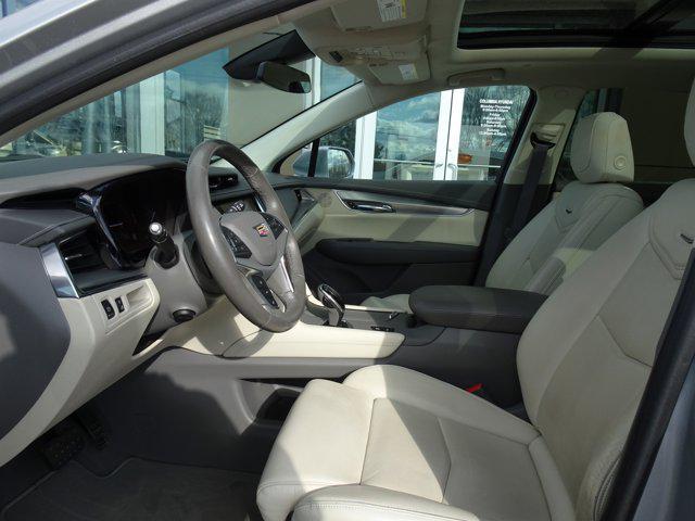 used 2017 Cadillac XT5 car, priced at $21,900