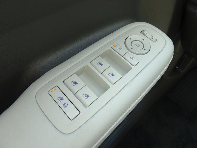 new 2025 Hyundai SANTA FE HEV car, priced at $52,050