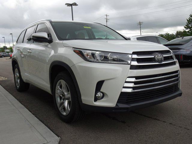 used 2018 Toyota Highlander car, priced at $23,010